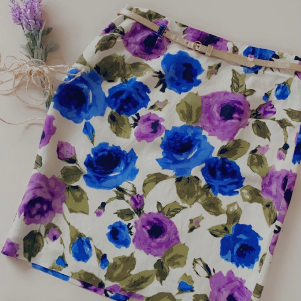 Premise floral pencil skirt with gold belt